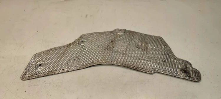 OSŁONA TERMICZNA PRAWA AUDI A6 C7 4G0804162
