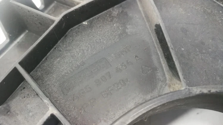 ŚLIZG ZDERZAKA PRAWY TYŁ AUDI A6 C7 4G5807454A