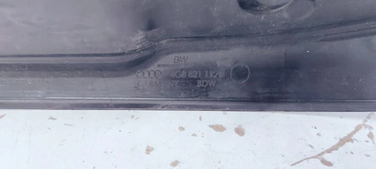 WYGŁUSZENIE BŁOTNIKA PRAWE AUDI A7 4G8821112A