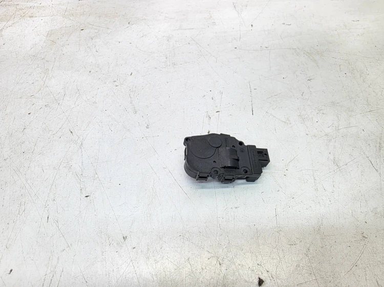 SILNICZEK NAGRZEWNICY AUDI VW SEAT K9749006