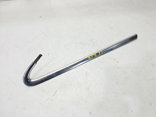 LISTWA SZYBY KAROSERYJNEJ CHROM PRAWY TYŁ AUDI A6 C6 SEDAN 4F5853346A