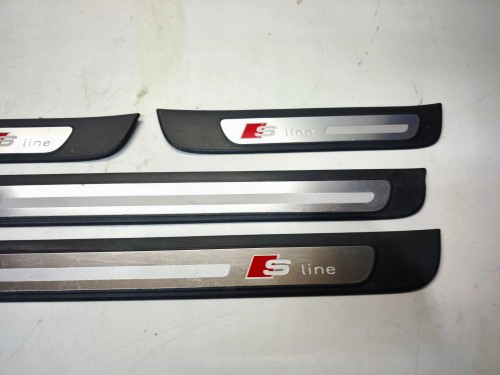 LISTWA LISTWY PROGOWE WEWNĘTRZNE KOMPLET AUDI A4 B8 S LINE