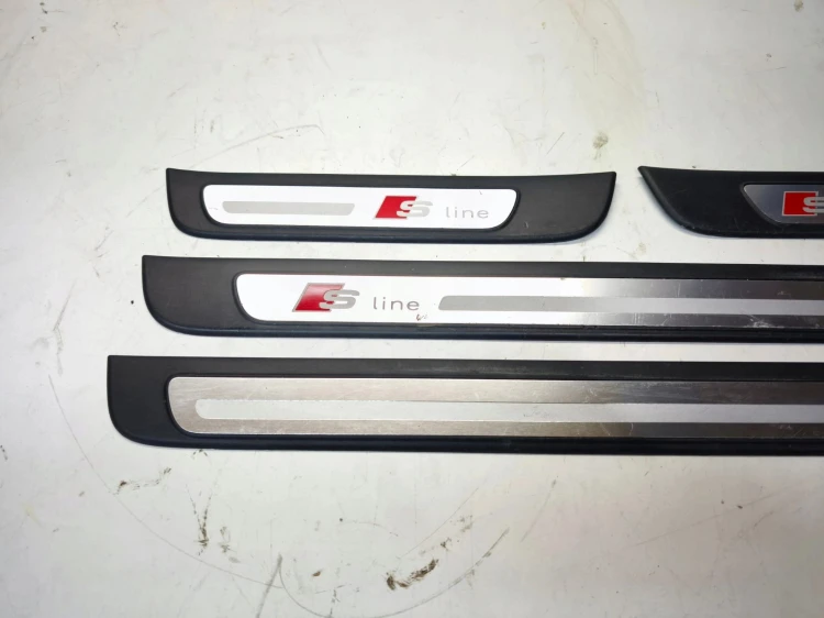 LISTWA LISTWY PROGOWE WEWNĘTRZNE KOMPLET AUDI A4 B8 S LINE