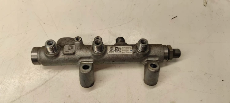 LISTWA WTRYSKOWA AUDI A6 C7 A7 3.0 TDI 059130089BT