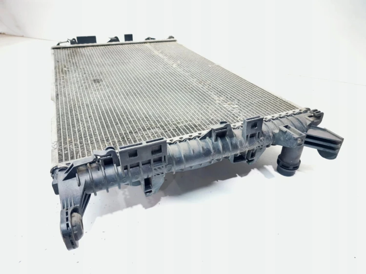CHŁODNICA WODY AUDI A4 B8 A5 8T Q5 A6 C7 A7 3.0 TDI TFSI 8K0121251H