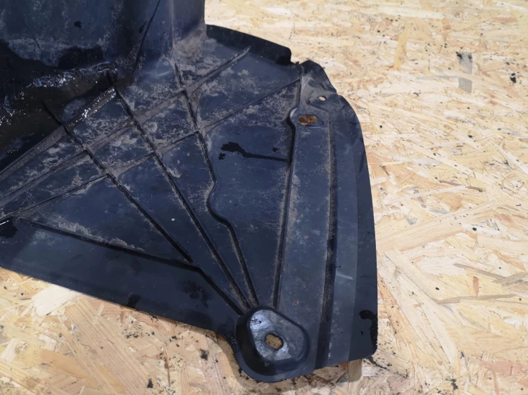 OSŁONA PODWOZIA AUDI A4 B8 A5 LEWA 8K0825219A