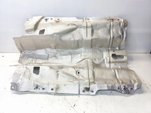 OSŁONA TERMICZNA TUNELU AUDI A4 B9 A5 8W 8W0804160D