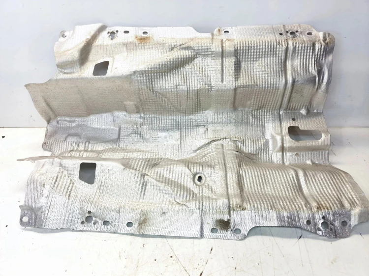 OSŁONA TERMICZNA TUNELU AUDI A4 B9 A5 8W 8W0804160D
