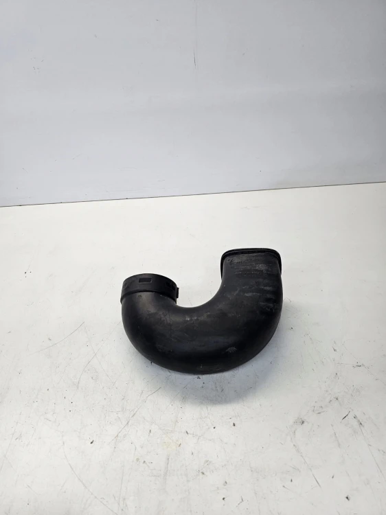 WLOT DOLOT POWIETRZA AUDI Q3 8U 8U0129618D