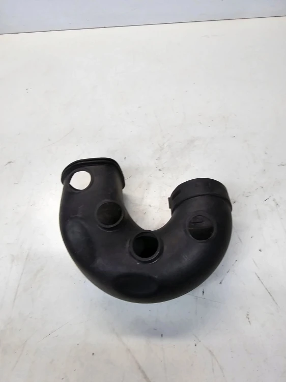 WLOT DOLOT POWIETRZA AUDI Q3 8U 8U0129618D