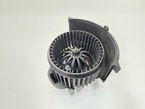 WENTYLATOR DMUCHAWA NAGRZEWNICY AUDI Q7 4L 7L0820021N