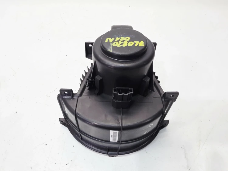 WENTYLATOR DMUCHAWA NAGRZEWNICY AUDI Q7 4L 7L0820021N