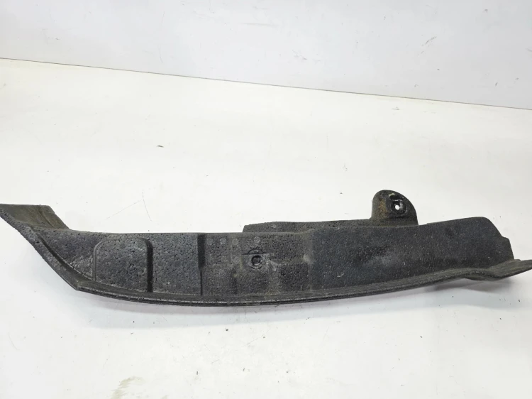 WYGŁUSZENIE BŁOTNIKA LEWE STYROPIANOWE AUDI A6 C6 4F0821111