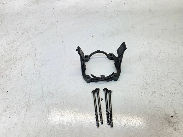 UCHWYT MOCOWANIE PRZEPUSTNICY AUDI VW SEAT SKODA 1.4 TFSI 03C145853C