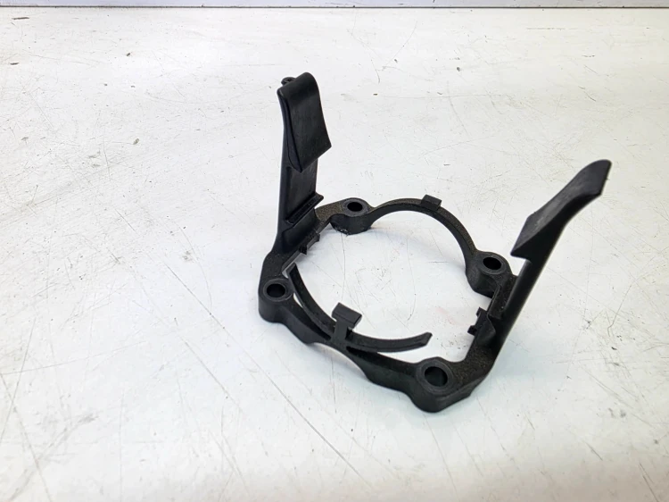 UCHWYT MOCOWANIE PRZEPUSTNICY AUDI VW SEAT SKODA 1.4 TFSI 03C145853C
