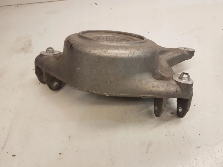 MOCOWANIE GÓRNE AMORTYZATORA AUDI A4 A5 8K0412384F