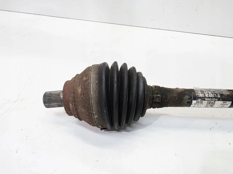 PÓŁOŚ LEWA KRÓTKA AUDI A3 8V VOLKSWAGEN SEAT SKODA 5Q0407271G