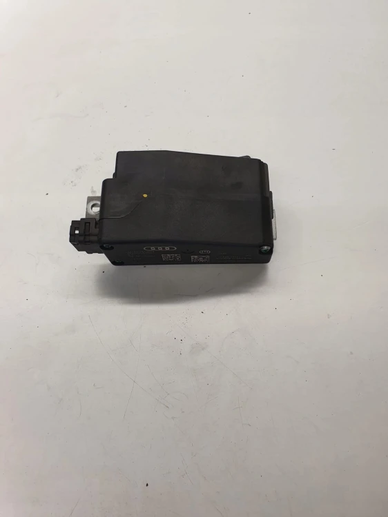 BLOKADA KIEROWNICY RYGIEL AUDI A4 A5 Q5 8K0905852C