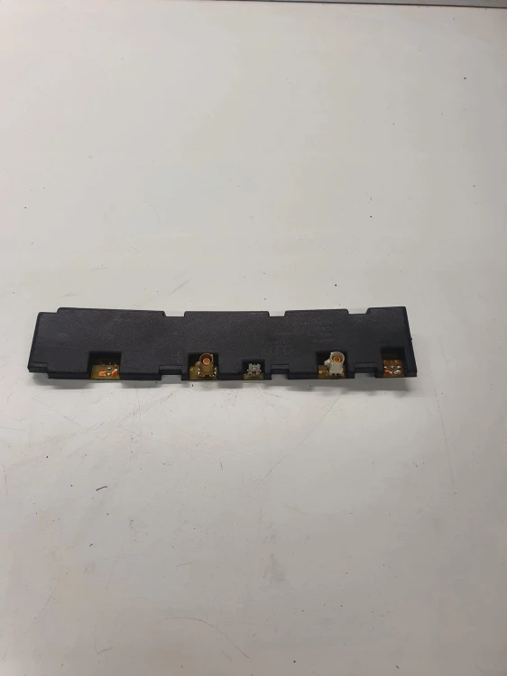 WZMACNIACZ ANTENOWY AUDI A3 A4 A6 4F5035225A