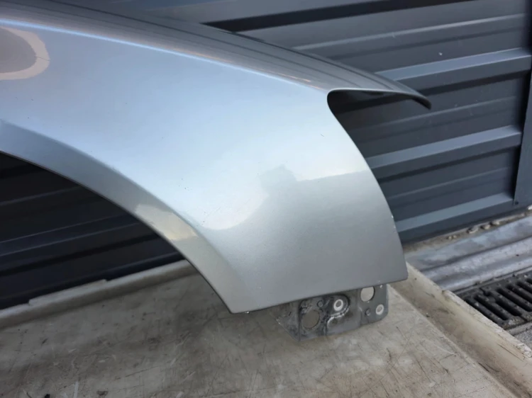 BŁOTNIK PRAWY PRZÓD AUDI A6 C6 LIFT LY7G 2008-2011 !!!