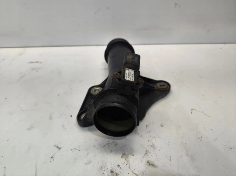 RURA INTERCOOLERA AUDI A4 B8 A5 8T Q5 8R 8K0145673R 8K0145673E Z CZUJNIKIEM