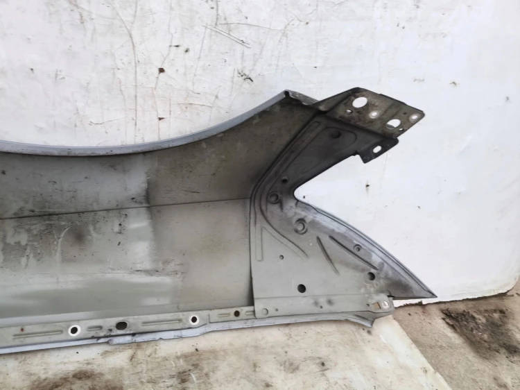 BŁOTNIK PRAWY PRZÓD AUDI A6 C6 LIFT LY7G 2008-2011 !!!