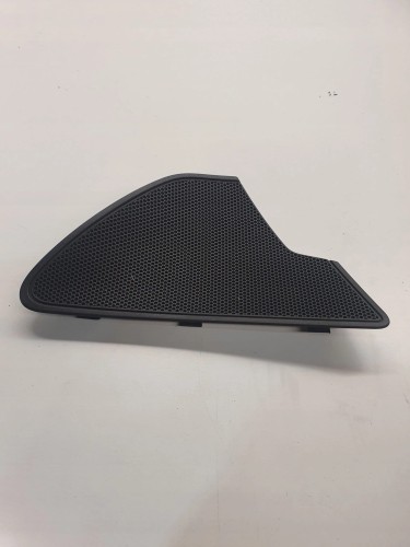 MASKOWNICA GŁOŚNIKA AUDI A6 C7 PRAWY P 4G0035424A
