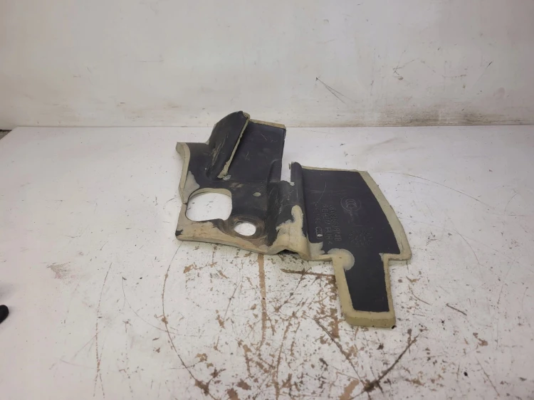 WYGŁUSZENIE BŁOTNIKA PRAWE AUDI A4 B9 8W9863814B