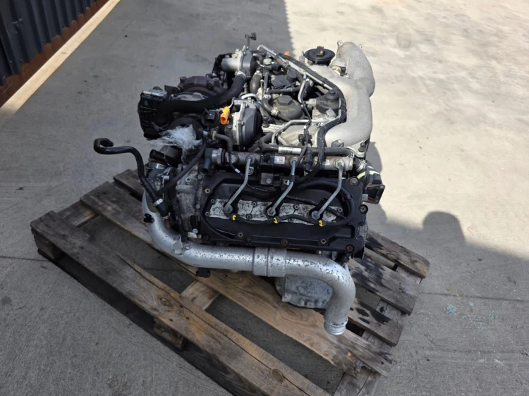 SILNIK KOMPLETNY AUDI A4 B8 A5 8T Q5 8R ITP 3.0 TDI CCW CCWA 124101KM *3*