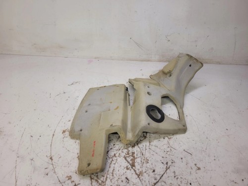 WYGŁUSZENIE BŁOTNIKA PRAWE AUDI A4 B9 8W9863814B