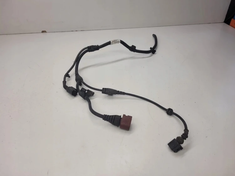 WIĄZKA ZACISKU LEWY TYŁ AUDI A6 C6 4F0972253AG