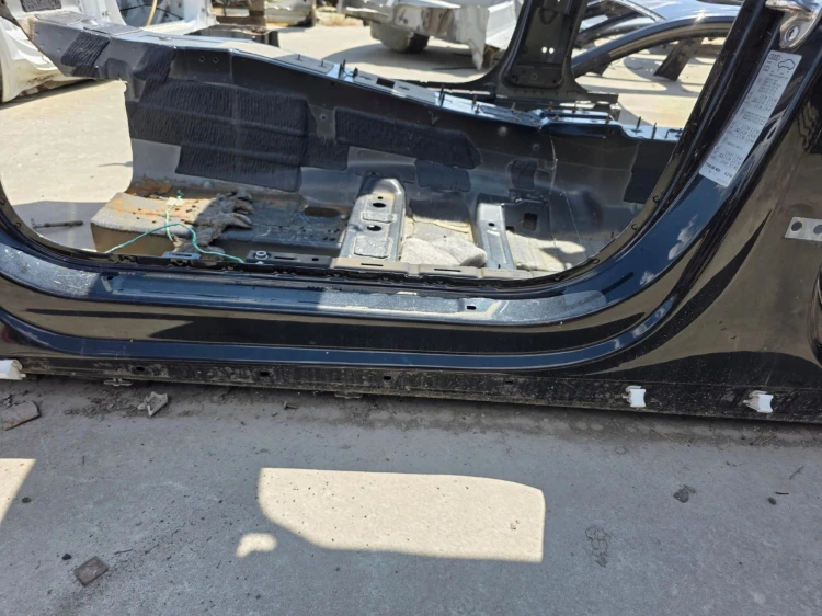 ĆWIARTKA PRÓG LEWA STRONA AUDI A6 C8 SEDAN AVANT KOMBI ORYGINAŁ !!!