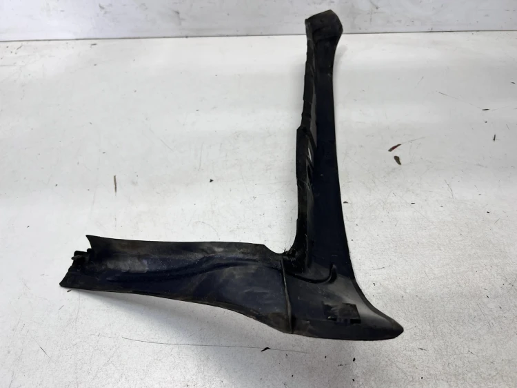 WYGŁUSZENIE BŁOTNIKA LEWE AUDI A5 8T0821111