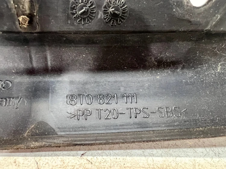 WYGŁUSZENIE BŁOTNIKA LEWE AUDI A5 8T0821111