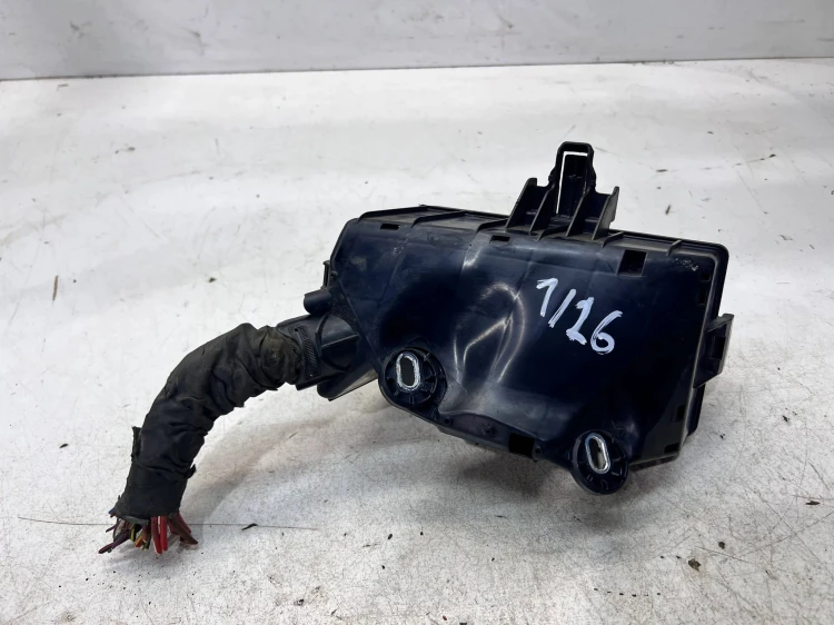 SKRZYNKA OBUDOWA BEZPIECZNIKÓW AUDI Q3 8U A3 8V 5Q0907361C 1/26