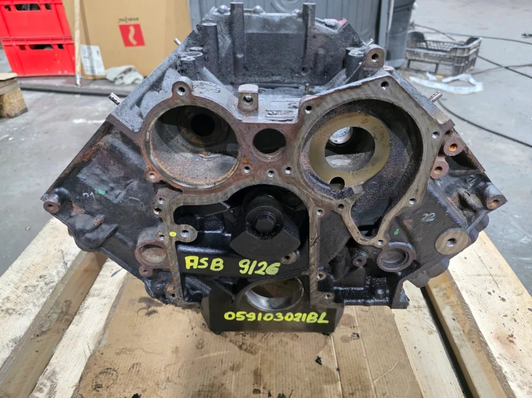 BLOK SILNIKA AUDI A4 B7 A6 C6 3.0 TDI ASB 059103021BL 9/26