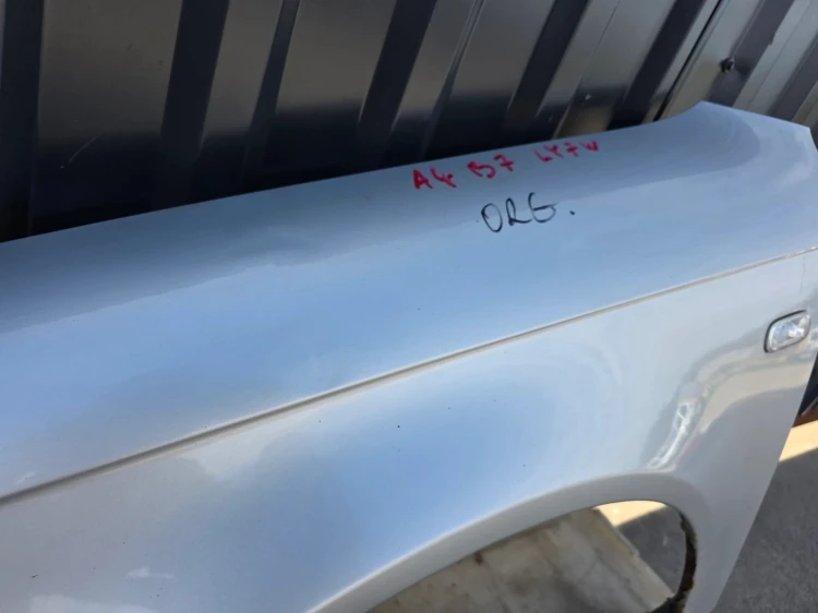 BŁOTNIK LEWY PRZÓD AUDI A4 B7 2004-2007 LY7W ORYGINAŁ !!!