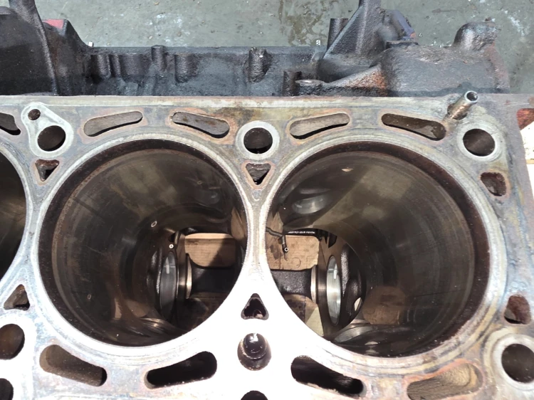 BLOK SILNIKA AUDI A4 B7 A6 C6 3.0 TDI ASB 059103021BL 9/26