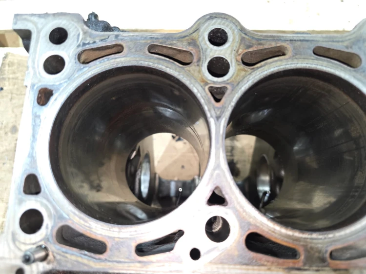 BLOK SILNIKA AUDI A4 B7 A6 C6 3.0 TDI ASB 059103021BL 9/26