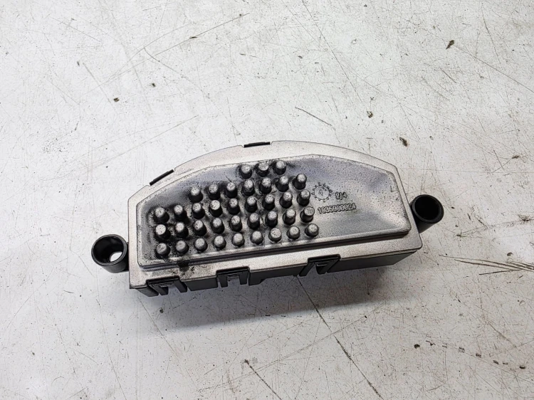 REZYSTOR OPORNIK DMUCHAWY AUDI A3 8V VOLKSWAGEN SEAT SKODA 5Q0907521E