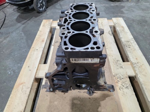 BLOK SILNIKA AUDI VOLKSWAGEN SEAT SKODA 1.6 TDI CAY 03L021AL 3/26