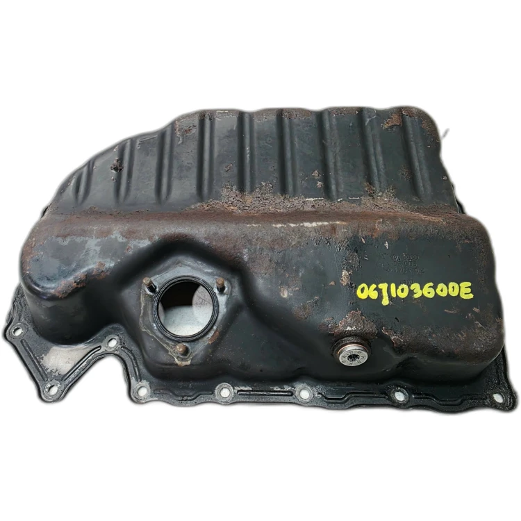 MISKA OLEJOWA AUDI VOLKSWAGEN SEAT SKODA 1.8 2.0 TFSI 06J103600E