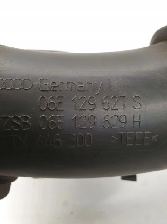 WĄŻ RURA POWIETRZA AUDI A4 B8 A5 06E129627S