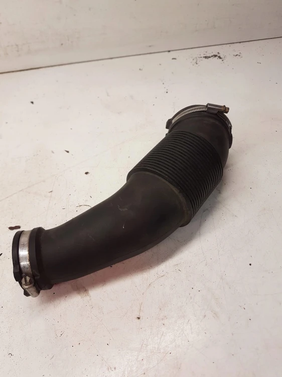 RURA SSĄCA POWIETRZA AUDI A6 C7 A7 059129615L 3.0