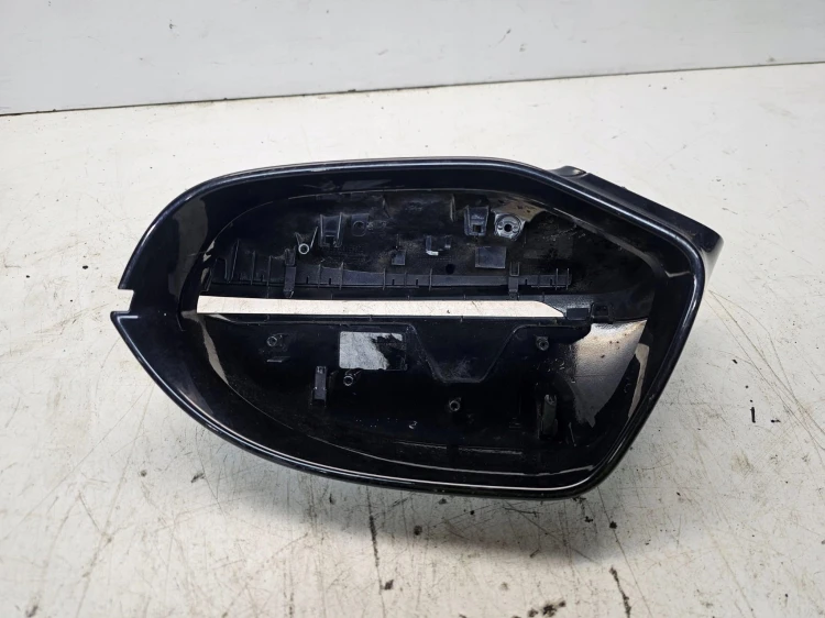 OBUDOWA LUSTERKA PRAWA AUDI A7 4G 4G8