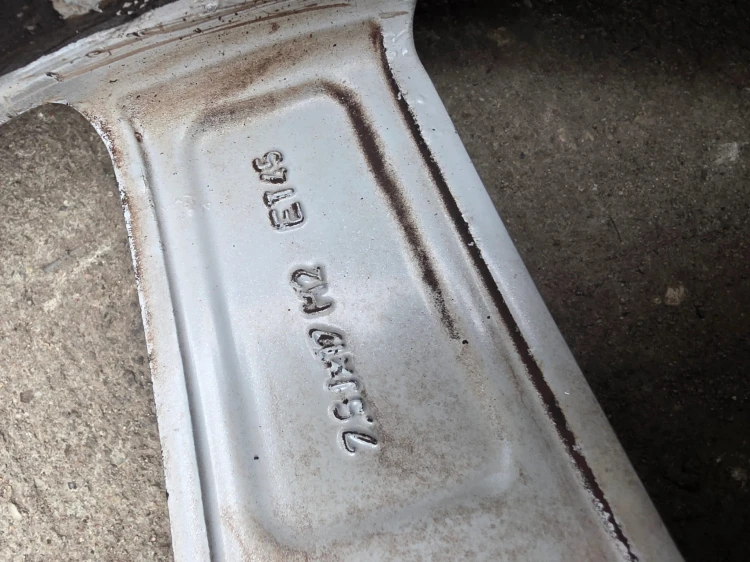 FELGA ALUMINIOWA AUDI A4 A5 A6 VW SEAT 7.5 J R17 ET 45 8K0601025K S2/26 OK