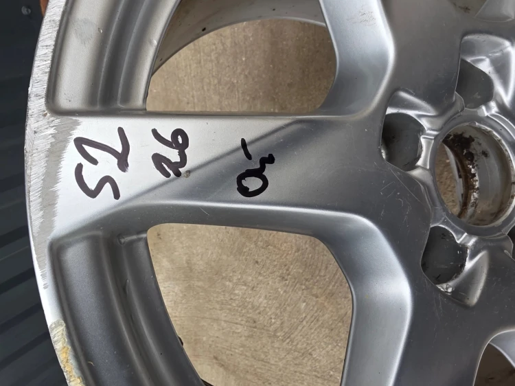 FELGA ALUMINIOWA AUDI A4 A5 A6 VW SEAT 7.5 J R17 ET 45 8K0601025K S2/26 OK
