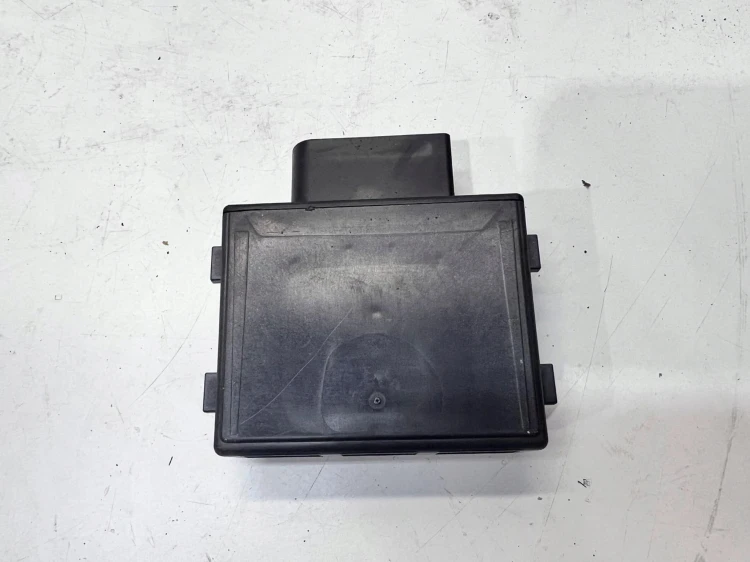 STEROWNIK POMPY PALIWA AUDI A4 B9 8W0906121B