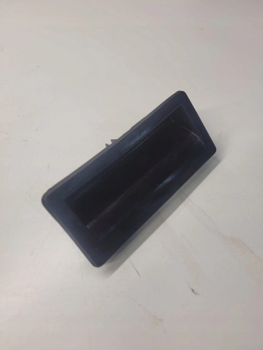 KLAMKA KLAPY TYŁ AUDI A4 A5 A6 Q5 5N0827566T