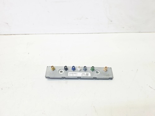 WZMACNIACZ ANTENOWY AUDI Q7 4L 4L0035225G